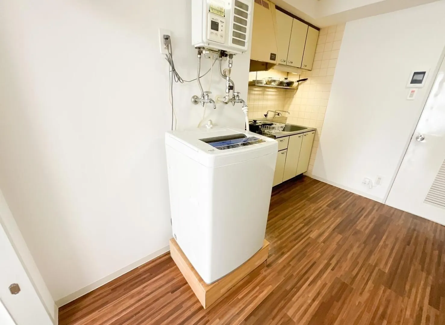 Royal Heights Kikusui Station - Vacation Stay 14743 Sapporo